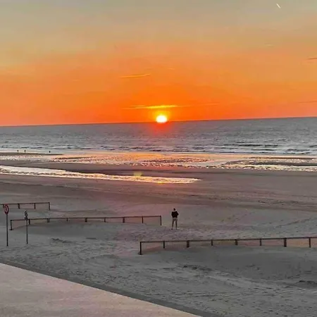 By The Sea In Belgium With Sunny Terrace Coxyde